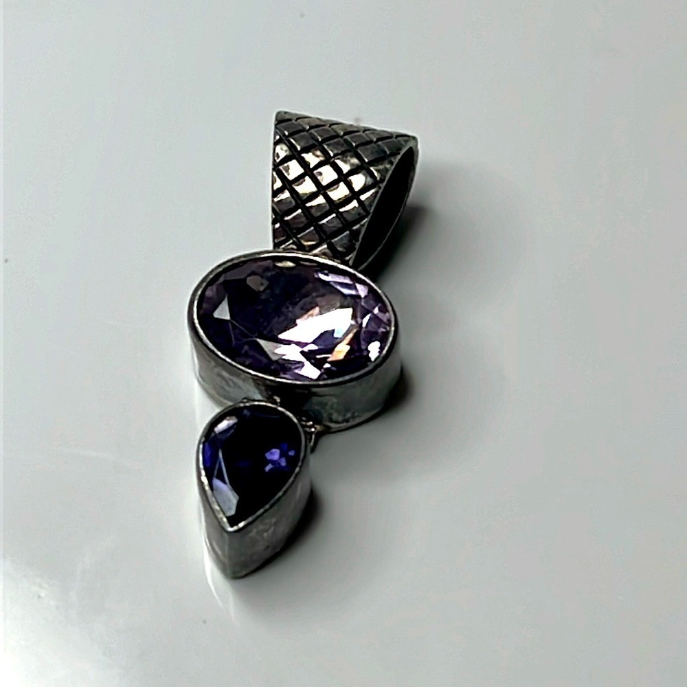LORI BONN STERLING SILVER 925 AMETHYST DROP PENDANT